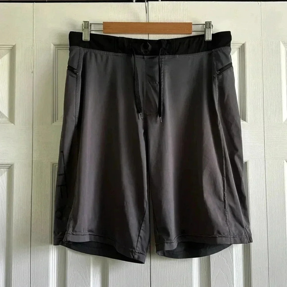 Men's Hylete gray & black athletic Bermuda shorts - Picture 1 of 4